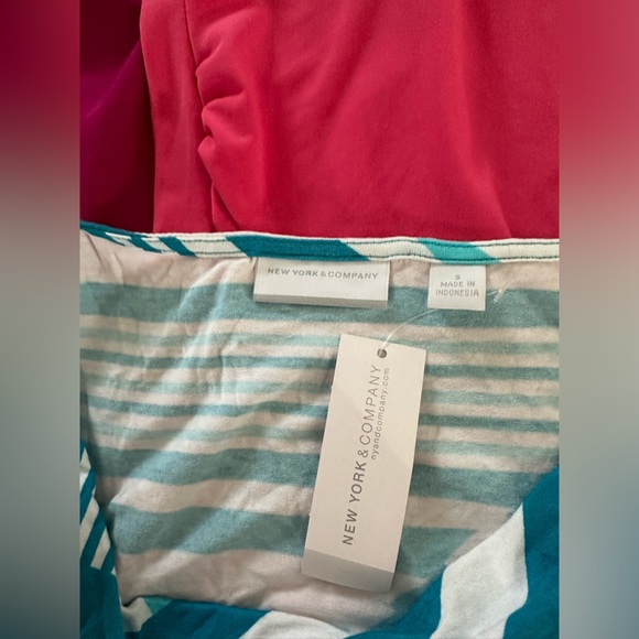 26 piece New York and Co bundle. Size SMALL - Picture 6 of 6